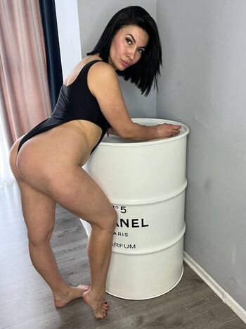 Full leaked Alice lynx private onlyfans photo