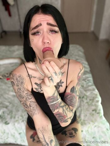 aliceinvibes