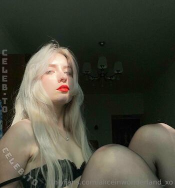 aliceinwonderland_xo