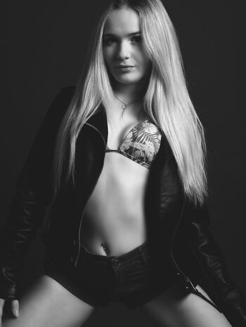 Full leaked Alicia arwen private onlyfans photo