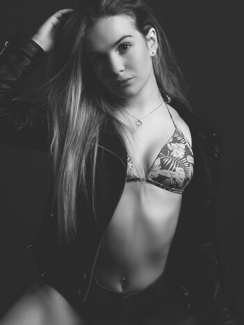 Full leaked Alicia arwen private onlyfans photo