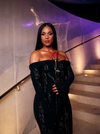 Full leaked Alicia keys private onlyfans photo