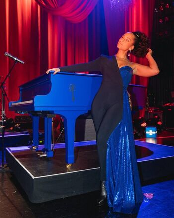 Full leaked Alicia keys private onlyfans photo