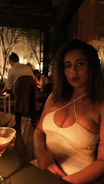 Full leaked Alicia private onlyfans photo