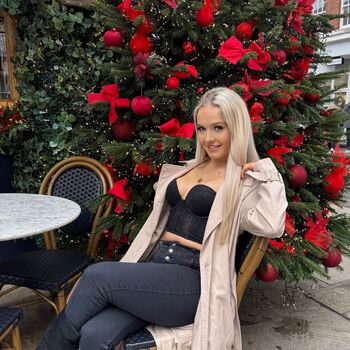 Full leaked Aliciaarwen private onlyfans photo