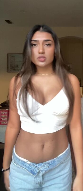 Full leaked Alina shaikh private onlyfans photo
