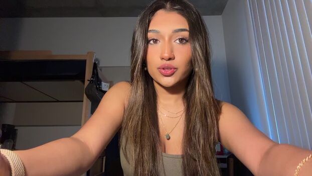 Full leaked Alina shaikh private onlyfans photo