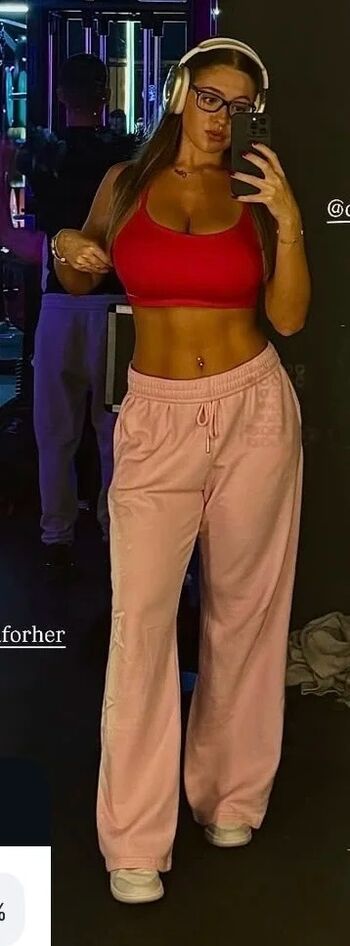 Full leaked Alinafernandez private onlyfans photo