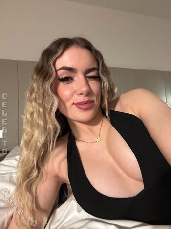 Full leaked Alinahrndz private onlyfans photo