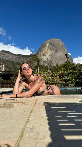 Full leaked Aline e charles private onlyfans photo