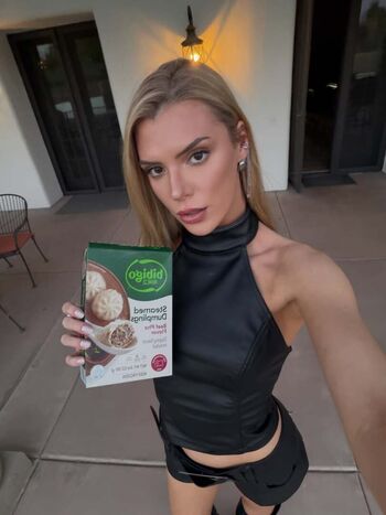 Full leaked Alissa violet private onlyfans photo
