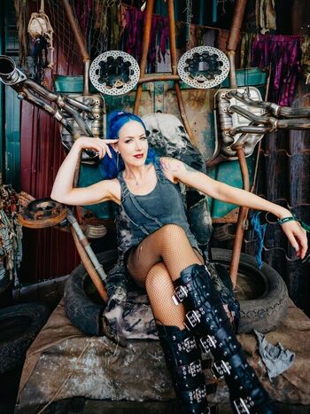 Alissa White-Gluz