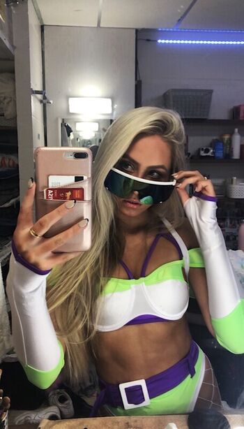 Alix Ashley