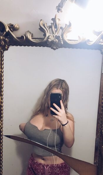 Full leaked Aliyahmarie private onlyfans photo