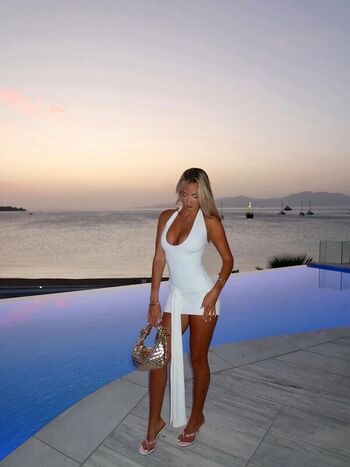 Full leaked Allielacorte private onlyfans photo