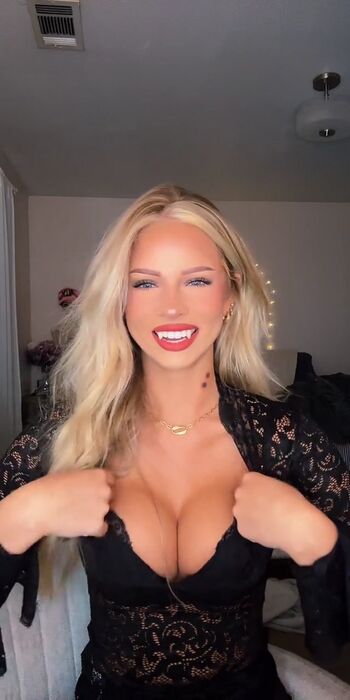 Full leaked Allyn wood private onlyfans photo