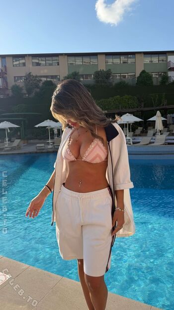 Full leaked Almira azemi private onlyfans photo