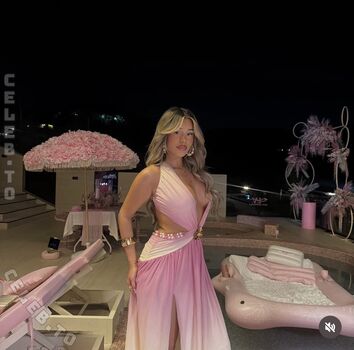 Full leaked Almira azemi private onlyfans photo