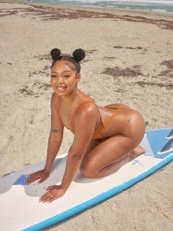 Full leaked Almondxmilk private onlyfans photo