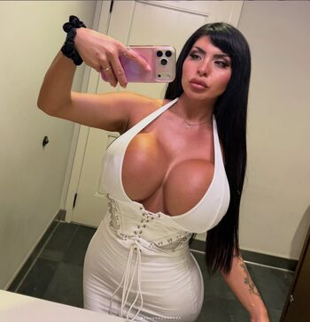 Full leaked Alondra roi private onlyfans photo