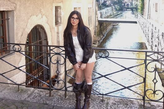 Full leaked Aloonea private onlyfans photo