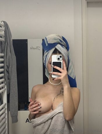 Full leaked Alya moreau private onlyfans photo