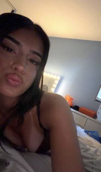 Alyc_ia