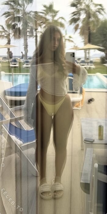 Full leaked Alyshiadoll private onlyfans photo