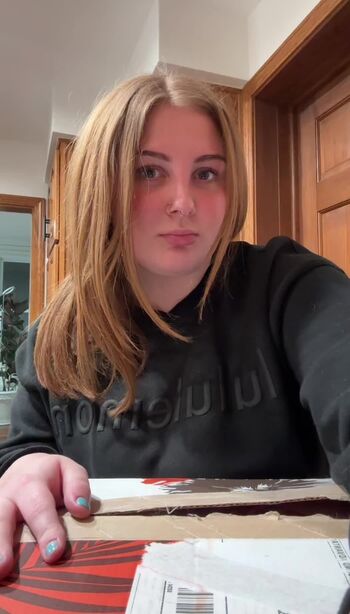 Full leaked Alyssa holmes private onlyfans photo