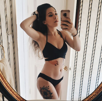 Full leaked Alyteeofficial private onlyfans photo