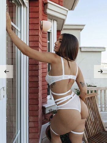 Full leaked Amaliaa t page private onlyfans photo