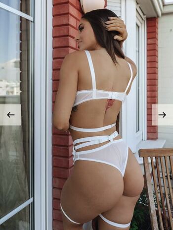 Full leaked Amaliaa t page private onlyfans photo