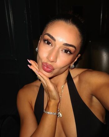 Full leaked Amaliaa t page private onlyfans photo