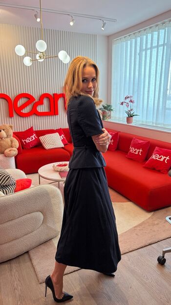 Full leaked Amanda holden  page private onlyfans photo