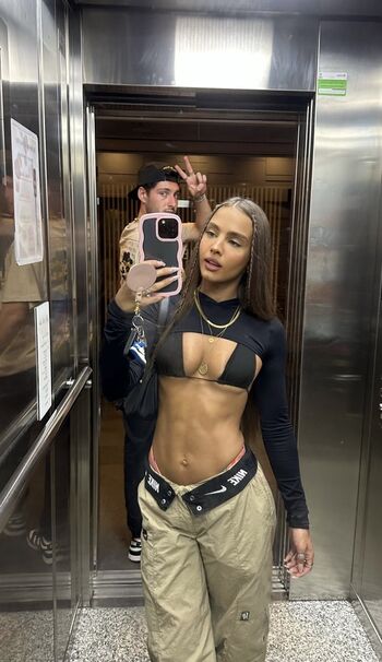 Full leaked Amandine valles private onlyfans photo