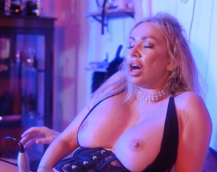 Full leaked Amber jaynexx private onlyfans photo