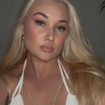 Full leaked Amber koltzow bastick private onlyfans photo