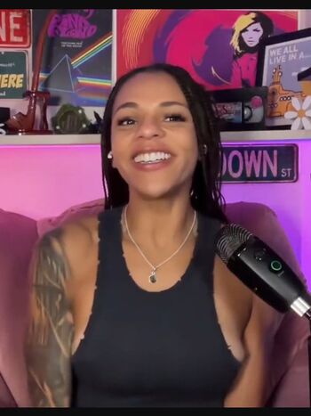 Full leaked Amber reacts private onlyfans photo
