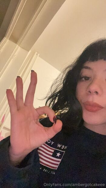 Full leaked Ambergotcakeee private onlyfans photo