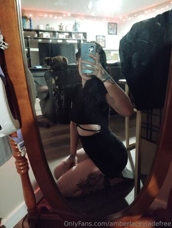 Full leaked Amberlaceyjadefree private onlyfans photo