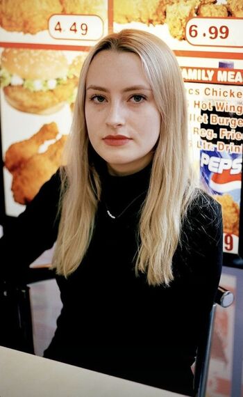 Amelia Dimoldenberg