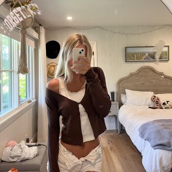 Full leaked Ameliapelto  page private onlyfans photo