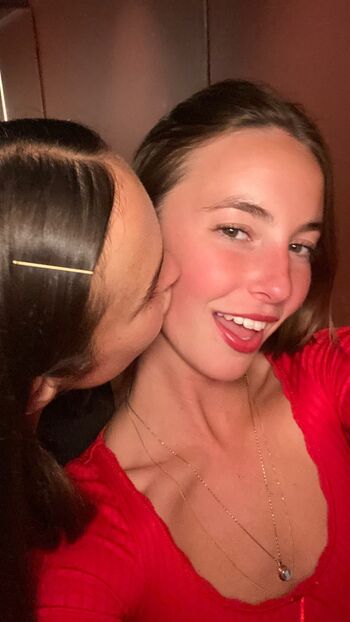 Full leaked Amelie manzoli  page private onlyfans photo