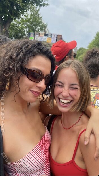 Full leaked Amelie manzoli private onlyfans photo