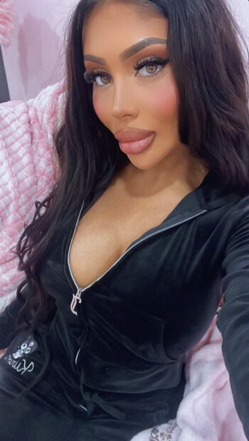 Full leaked Amiradoll page private onlyfans photo