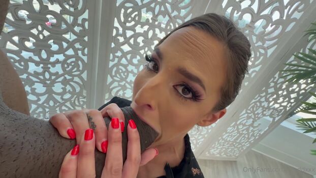 Full leaked Amirah adara page private onlyfans photo
