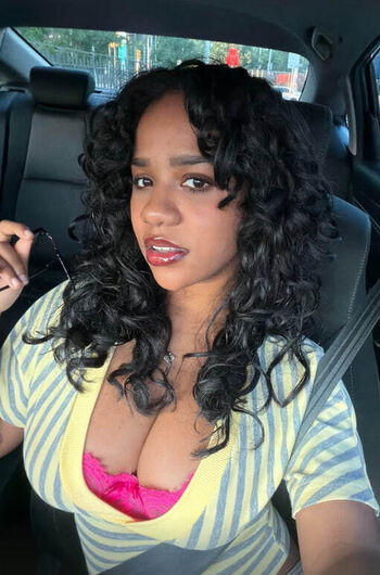 Full leaked Ammiroseeee private onlyfans photo