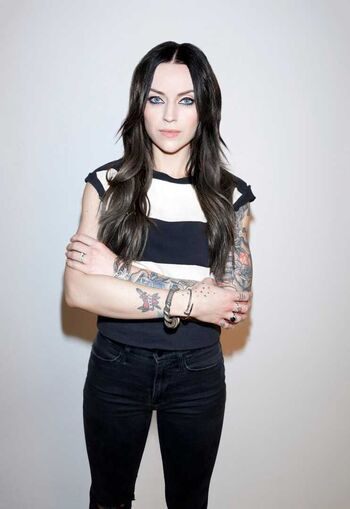 Full leaked Amy macdonald singer private onlyfans photo
