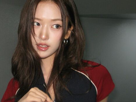 An Yujin 안유진 |