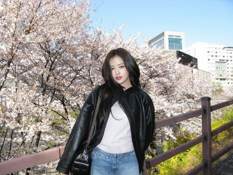 Full leaked An yujin page private onlyfans photo